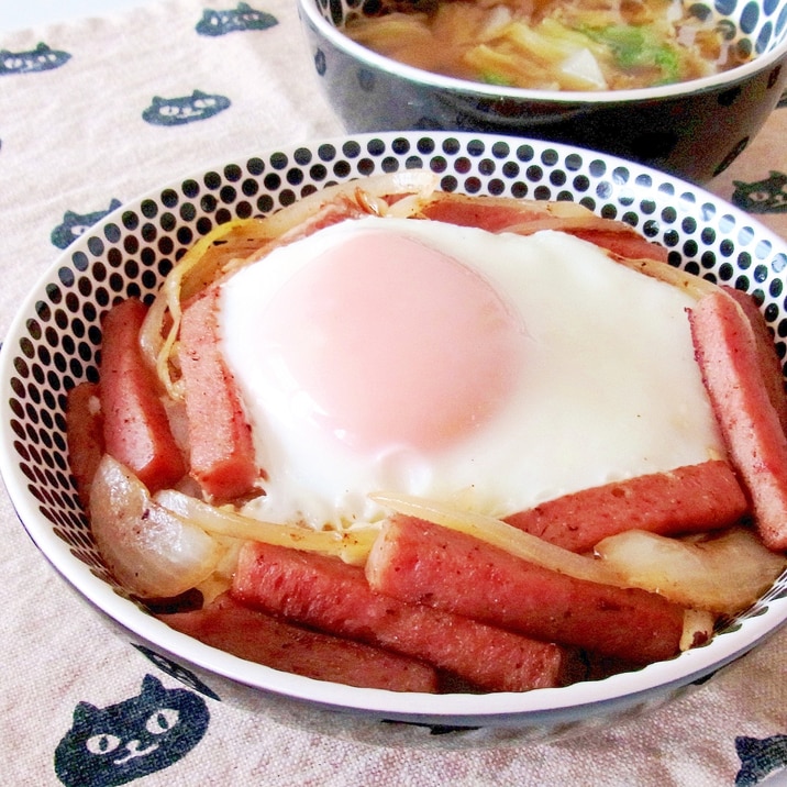 スパムで簡単♪スパたま丼